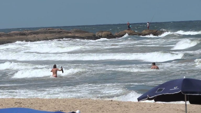 Argentino pierde la vida por ahogamiento en playa sin salvavidas en Punta del Este
