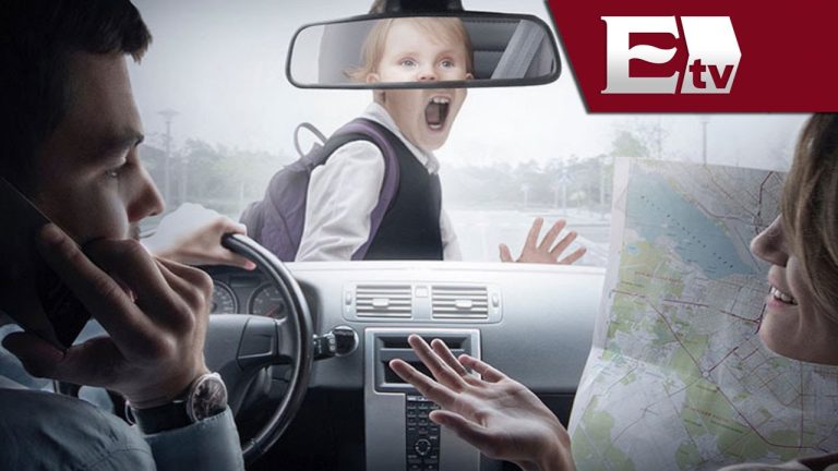 Carteles provocativos y una abuela enigmática: la peculiar campaña contra las grandes empresas del entretenimiento