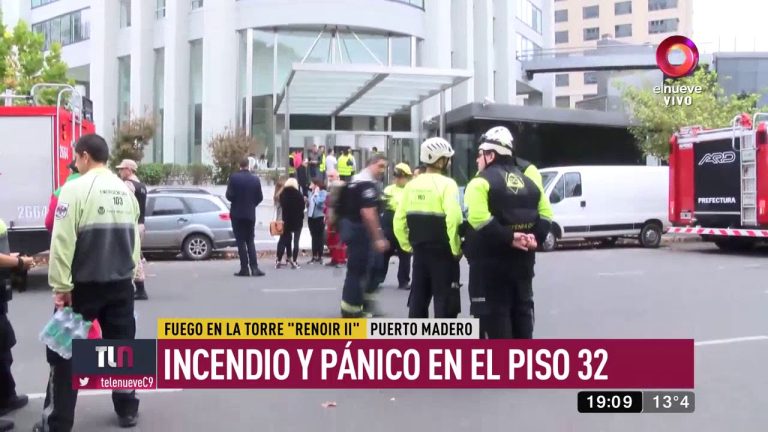 Evacuación de emergencia por incendio en edificio de 54 pisos en Puerto Madero