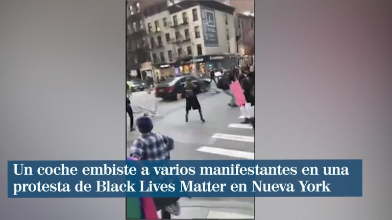 Auto embiste a manifestantes durante protesta por apagón y los arrastra varios metros