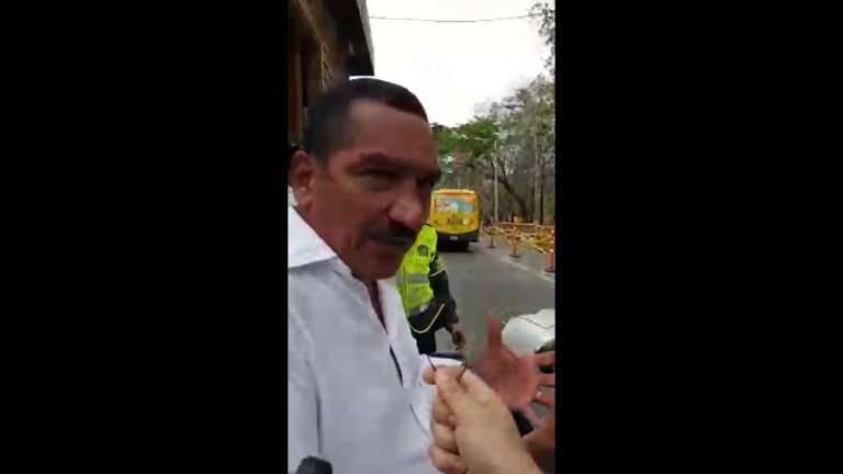 Bloqueo y extorsi&oacute;n a conductores en el &aacute;rea de Bernal: “Una moneda, 200 pesos o no avanzas