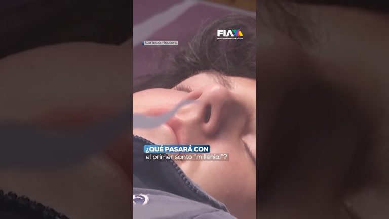 "Clamor multitudinario por la canonización tras la despedida del Papa en la catedral"