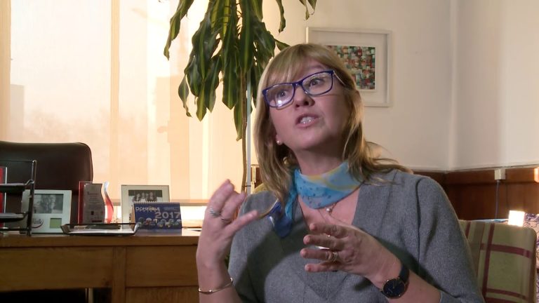 El futuro de la estrategia nacional para evitar embarazos adolescentes será evaluado por la justicia