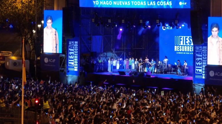 El lazo entre el líder de la Iglesia y los artistas urbanos que se consolidó con el tiempo