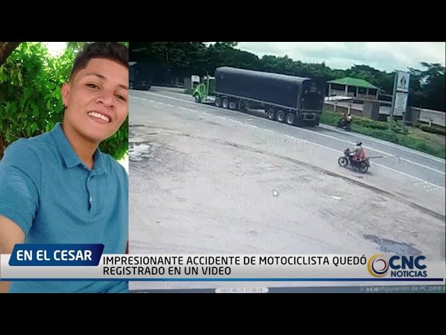 Video: accidente en Córdoba por conductor ebrio que se pasa semáforo y embiste moto con familia