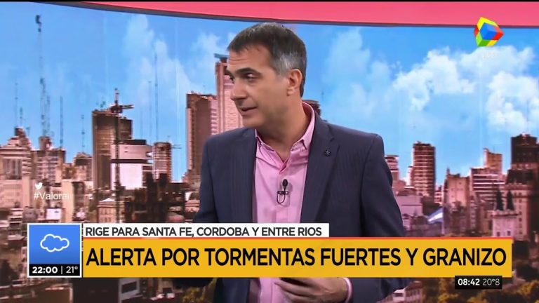 Fuerte tormenta en el norte de Santa Fe: cayeron 400 mm de lluvia en pocas horas, hay alerta amarilla y llevan a cabo evacuaciones