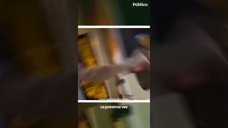 Clip de enfado de un viajero obligado a descender de un autobús por no abonar el pasaje