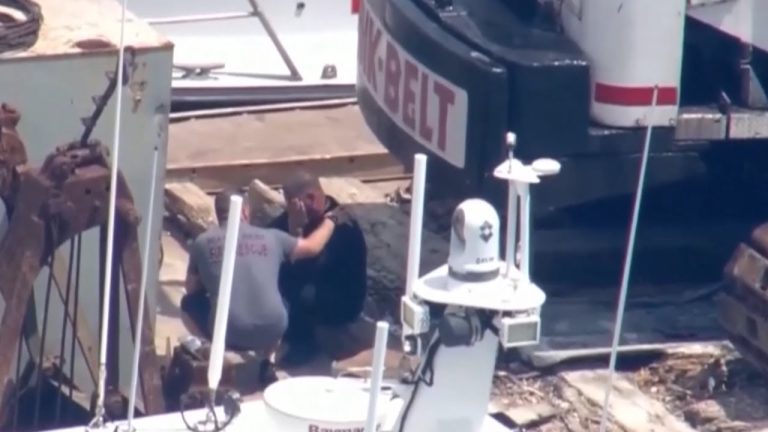 Nuevas imágenes del accidente entre una barcaza y un velero con Mila Yankelevich a bordo