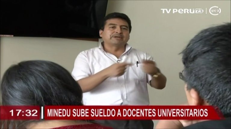 El gobierno informa sobre un incremento salarial para personal universitario docente y administrativo.