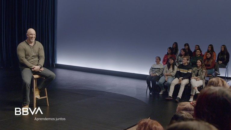 Sobreviviente de abuso escolar rompe el silencio tras 15 años de mantenerlo en secreto