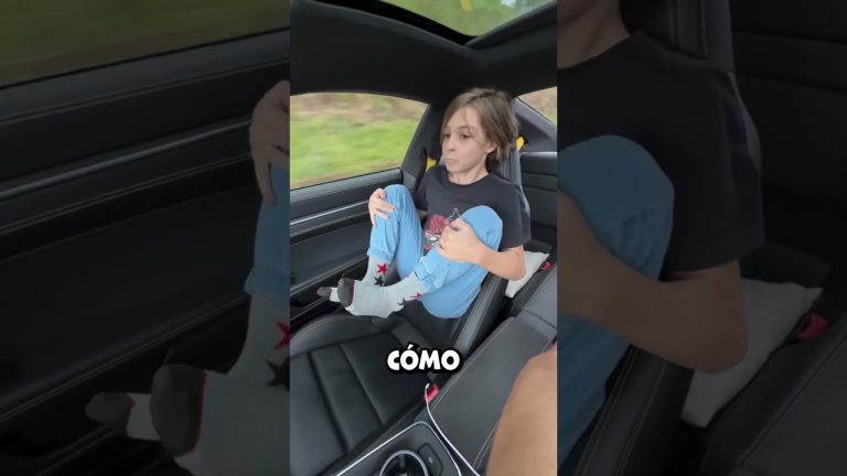 Captó a su hijo de cinco años conduciendo un quad en la carretera y lo compartió en redes sociales.