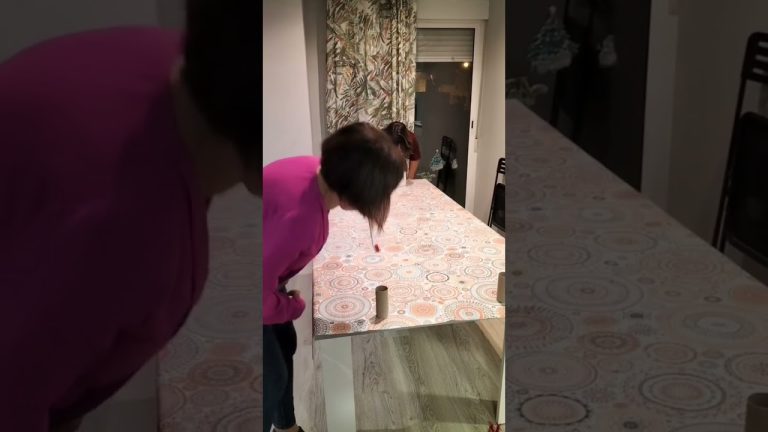 Diversi&oacute;n entre libros: actividades, relatos y juegos para que los ni&ntilde;os disfruten las fiestas