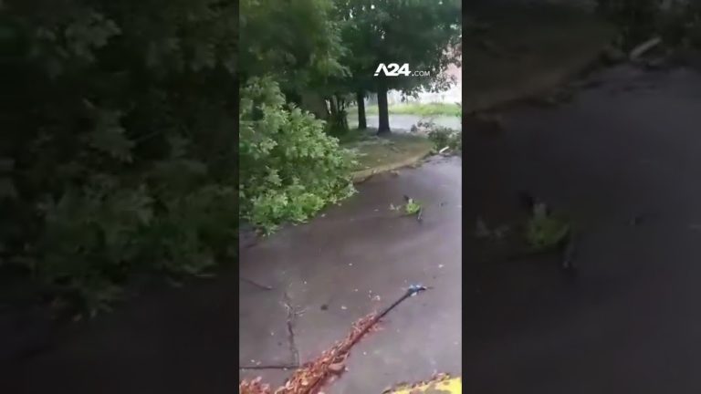 Rescatan a dos individuos de vehículos anegados durante la tormenta en el área del Gran Buenos Aires