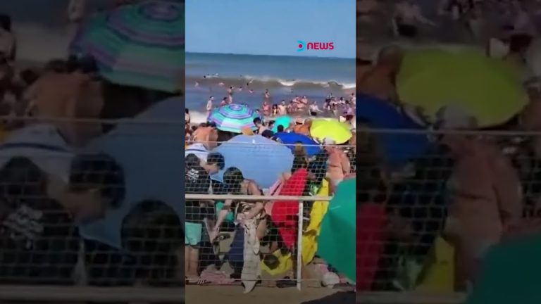 Joven fallece tras ser alcanzado por una ola gigante en playa de Santa Clara del Mar