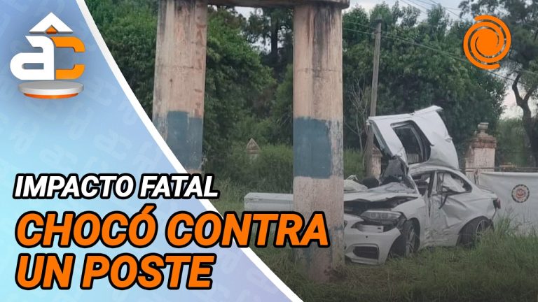 Accidente de BMW en Córdoba deja dos fallecidos y tres heridos tras chocar contra poste