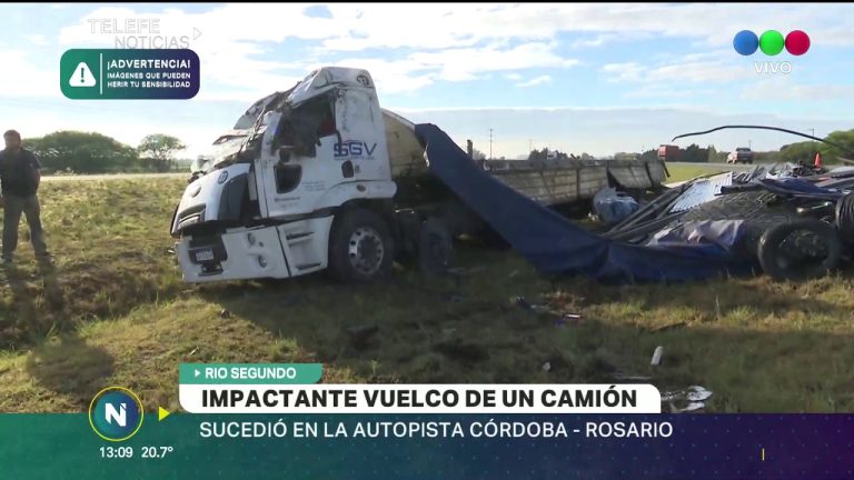 Diez vuelcos de camiones en la autopista entre Córdoba y Rosario durante un fuerte temporal