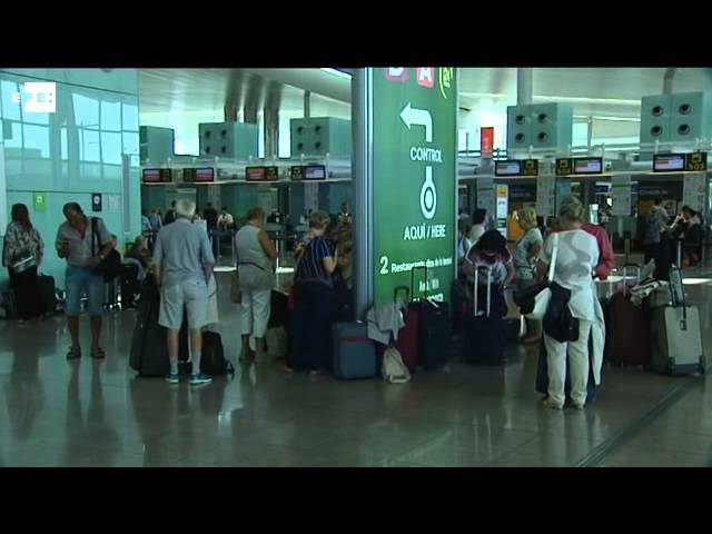Retraso del sindicato en aeropuerto: suspensión de la huelga provoca posibles demoras en terminales