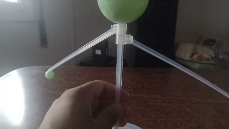 Revista Genios ayuda a los niños a regresar a clases con un kit de sistema solar para armar