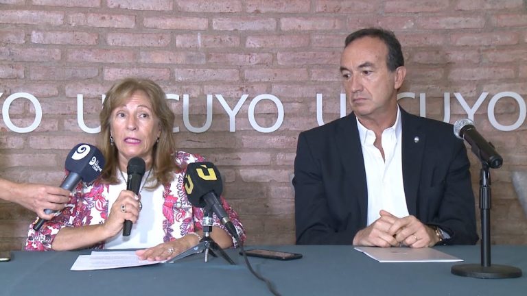 Docentes de universidades inician una semana de huelga por demandas salariales en todo el país