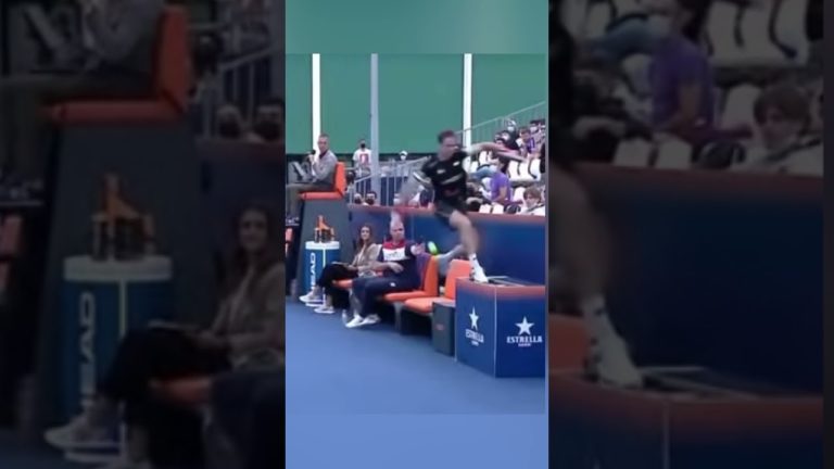 Inusual incidente en cancha de p&aacute;del en Quilmes: jugador rompe ca&ntilde;er&iacute;a y provoca inundaci&oacute;n