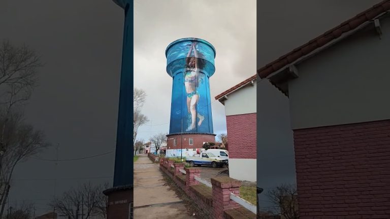 Controversia en Mar del Plata: cubren con pintura un mural conmemorativo de un reconocido artista local.