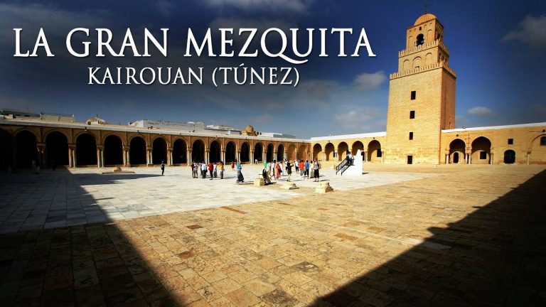 Descubre la impresionante arquitectura de la mezquita de Qairu&aacute;n en T&uacute;nez