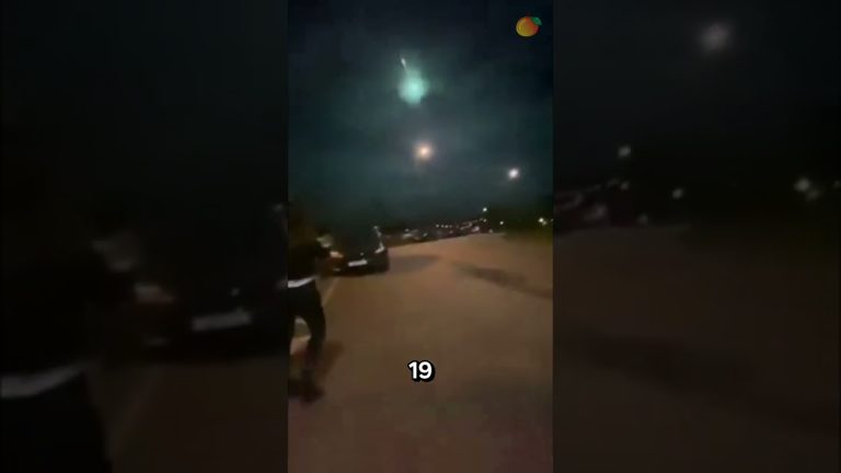 Un meteoro luminoso surc&oacute; el cielo nocturno de una gran ciudad y se hizo viral en internet