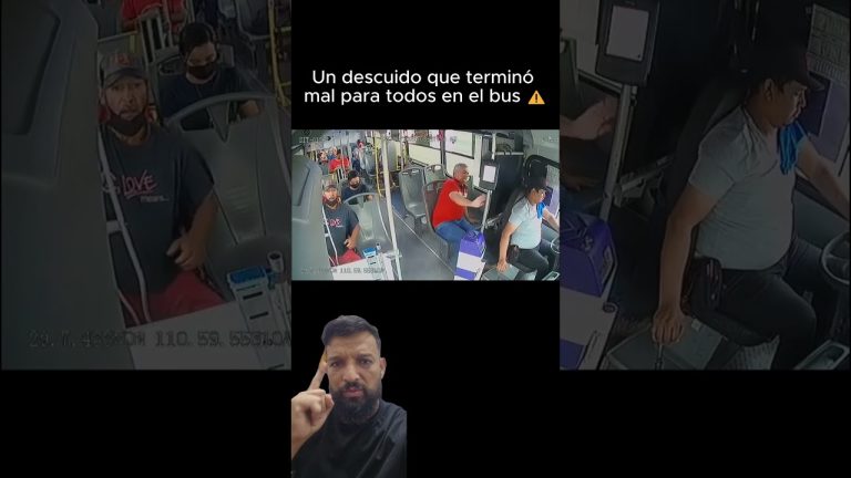 Accidente entre minib&uacute;s con equipo de f&uacute;tbol infantil femenino y un coche: 2 fallecidos y 17 heridos