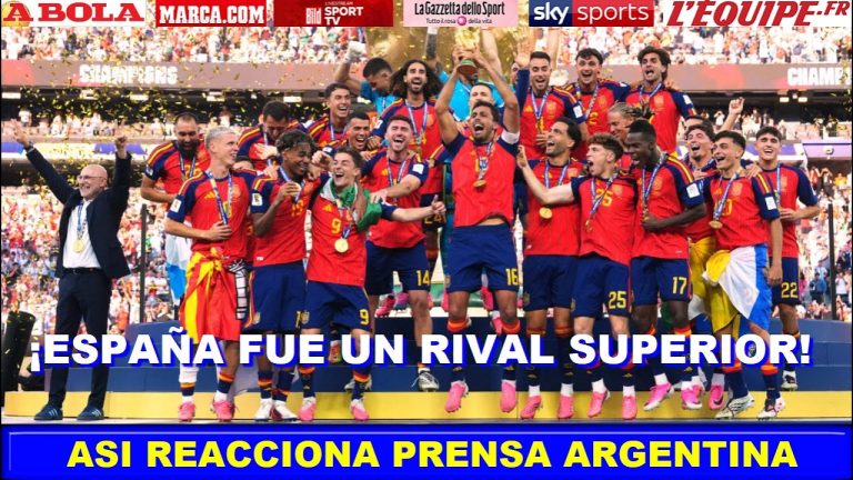 Desde hace cuatro décadas en Argentina, celebra el triunfo de su equipo en el centro asturiano de Vicente López