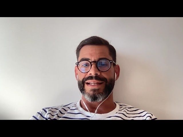 Con 8 años y atrofia muscular espinal, el agua es su vía hacia la libertad y futuro prometedor