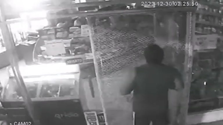 Conductor alcoholizado ignora luz roja y causa accidente múltiple en Almagro