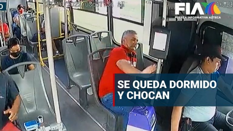 Dos motociclistas fallecen tras colisi&oacute;n con veh&iacute;culo reportado como robado