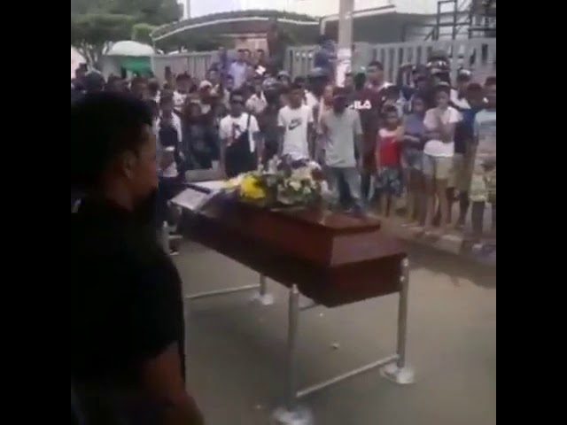 Caravana al rev&eacute;s con disparos en un funeral termina con el decomiso de 42 motos al salir del cementerio
