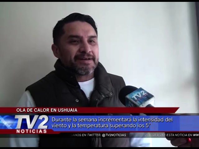 Calor inusual en el sur llevó a las playas de Ushuaia a llenarse, mientras una ola de frío afectó a Buenos Aires